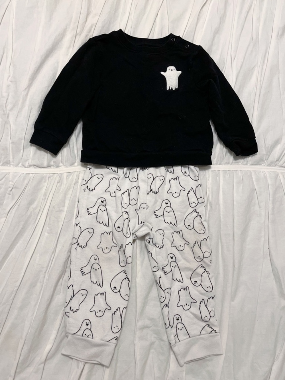 Black and White Ghost-Print Kids Sweatsuit Matching Set